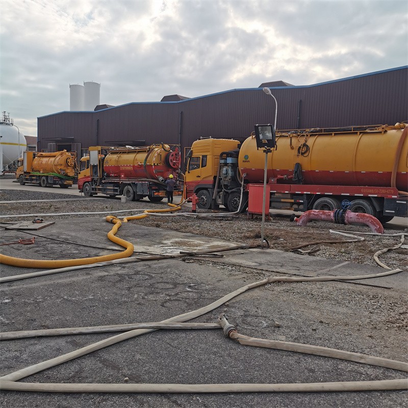 乌拉特中污水池清理