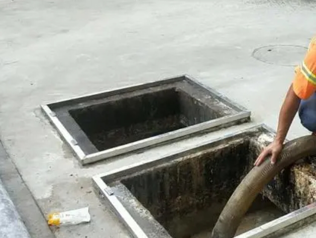 乌拉特中化粪池清理